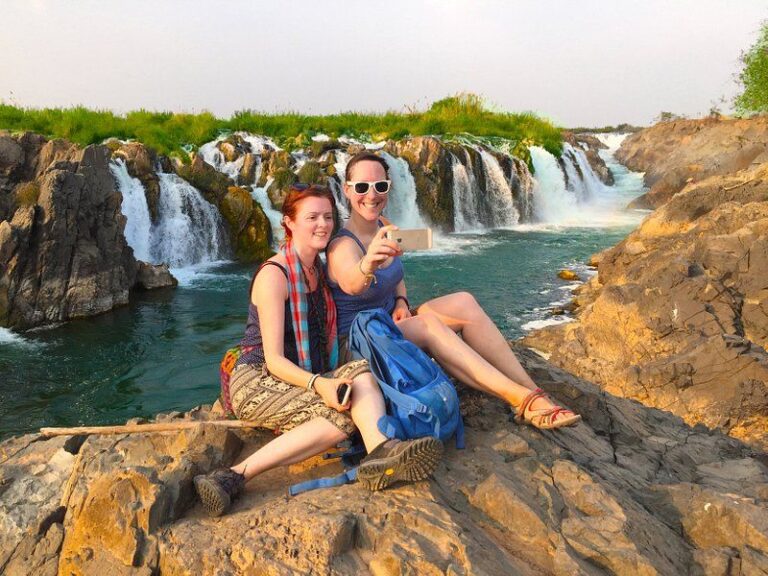 Irrawaddy Dolphin Boat Tour & Homestay in Kratie